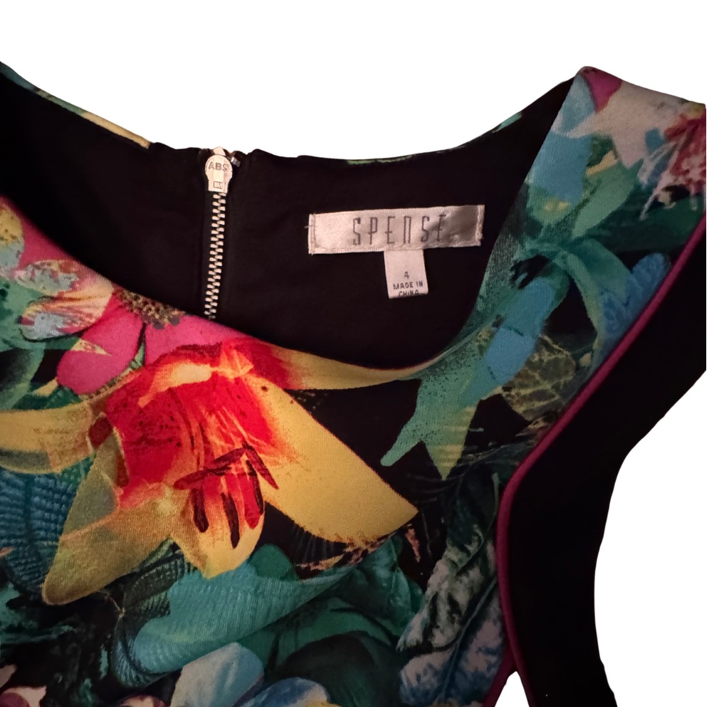 Spense Tropical Floral Midi Dress with Black Panels - Picture 3 of 6